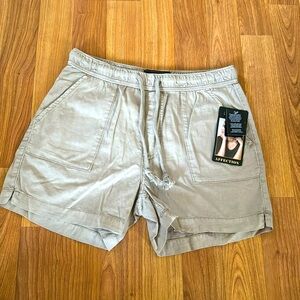 Mid rise utility shorts size S